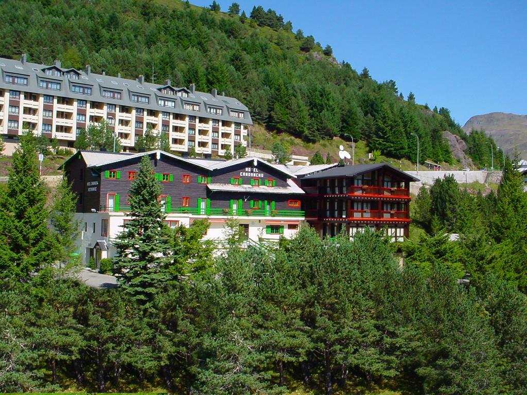 Snoe Hotel 칸단추 외부 사진